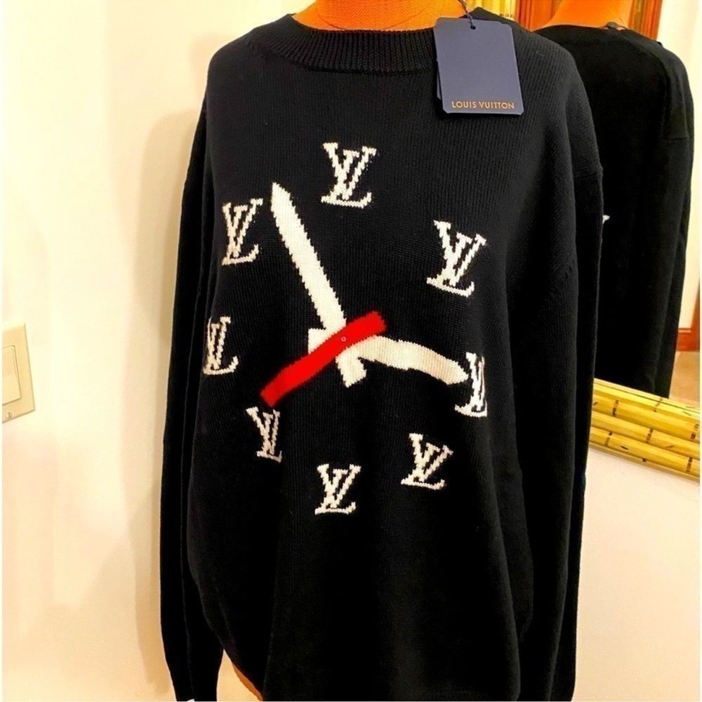 Men’s Louis Vuitton, clock intarsia pull over sweater, size 4 XL Italy